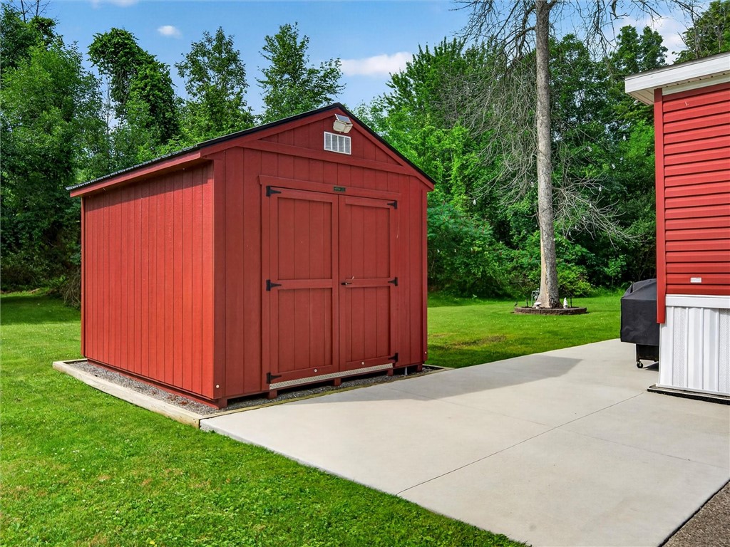 33 Willow Road Gaines, NY 14411 - Photo 5 of 28 Gallery Image 5