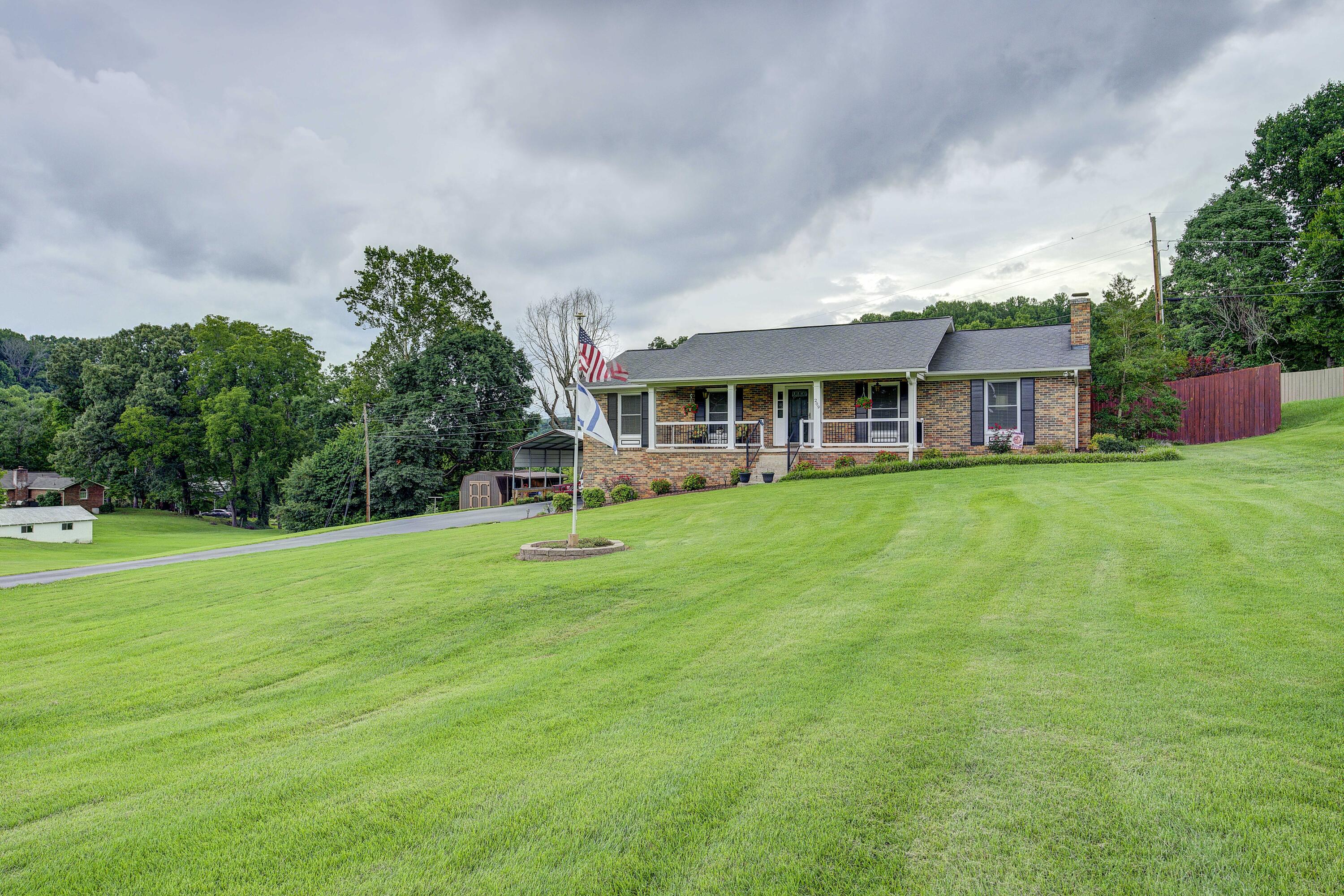 209 Mandan Road Kingsport, TN 37664 - Photo 2 of 94 Mandan--3