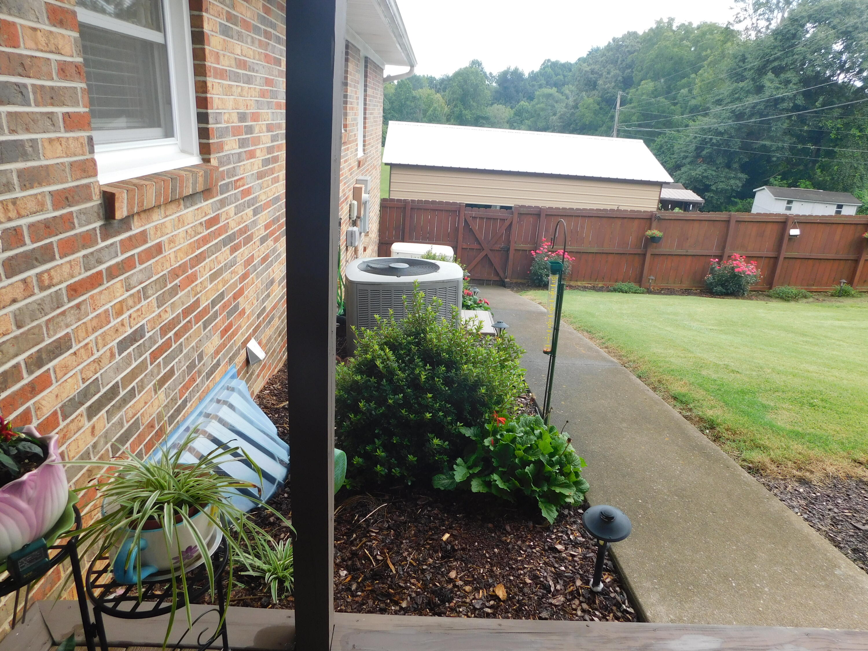 209 Mandan Road Kingsport, TN 37664 - Photo 29 of 94 DSCN4372