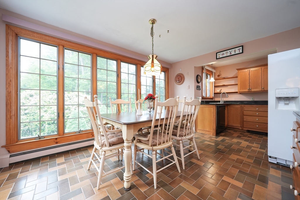 51 Manitoba Road Mashpee, MA 02649 - Photo 11 of 29