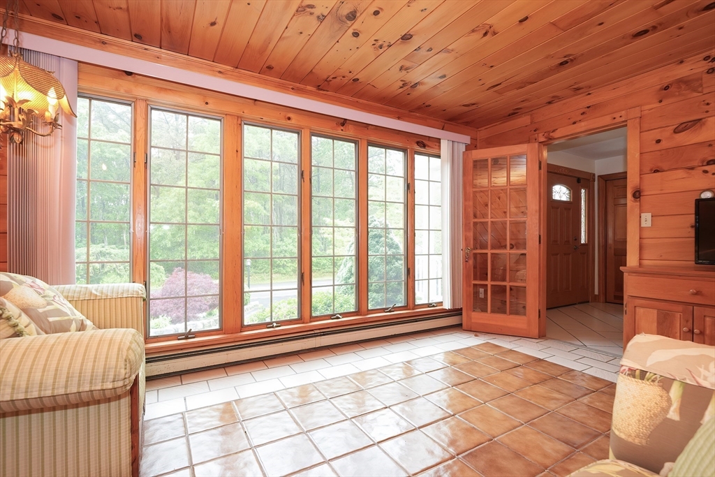 51 Manitoba Road Mashpee, MA 02649 - Photo 15 of 29