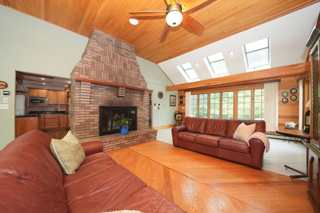 51 Manitoba Road Mashpee, MA 02649 - Photo 5 of 29