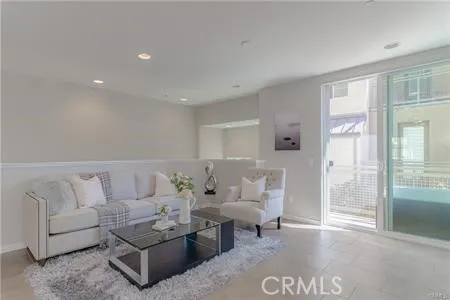 $5,250 | 37 Waldorf, Irvine, CA 92612