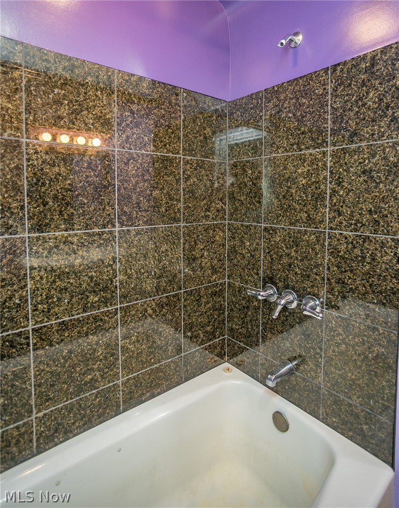 7027 Ridge Road Parma, OH 44129 - Photo 13 of 29