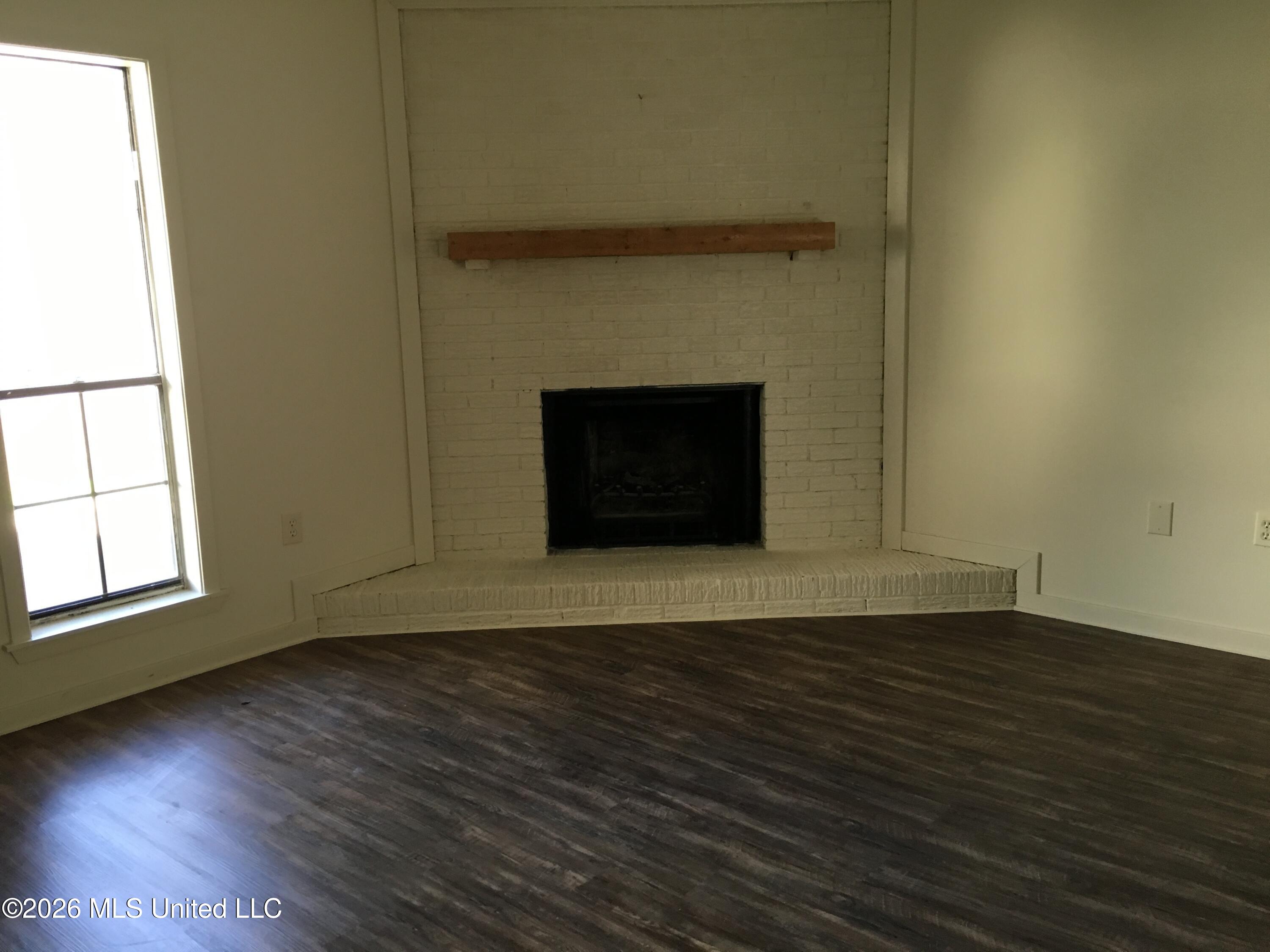 1050 Monroe Street, Unit ABCD Jackson, MS 39202 - Photo 8 of 26 2015-12-18 11.02.18