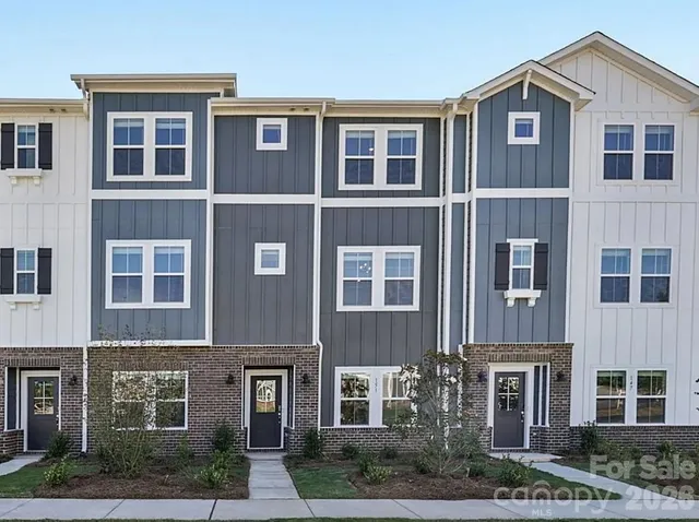 $417,390 | 331 Golden Maple Court, Fort Mill, SC 29708