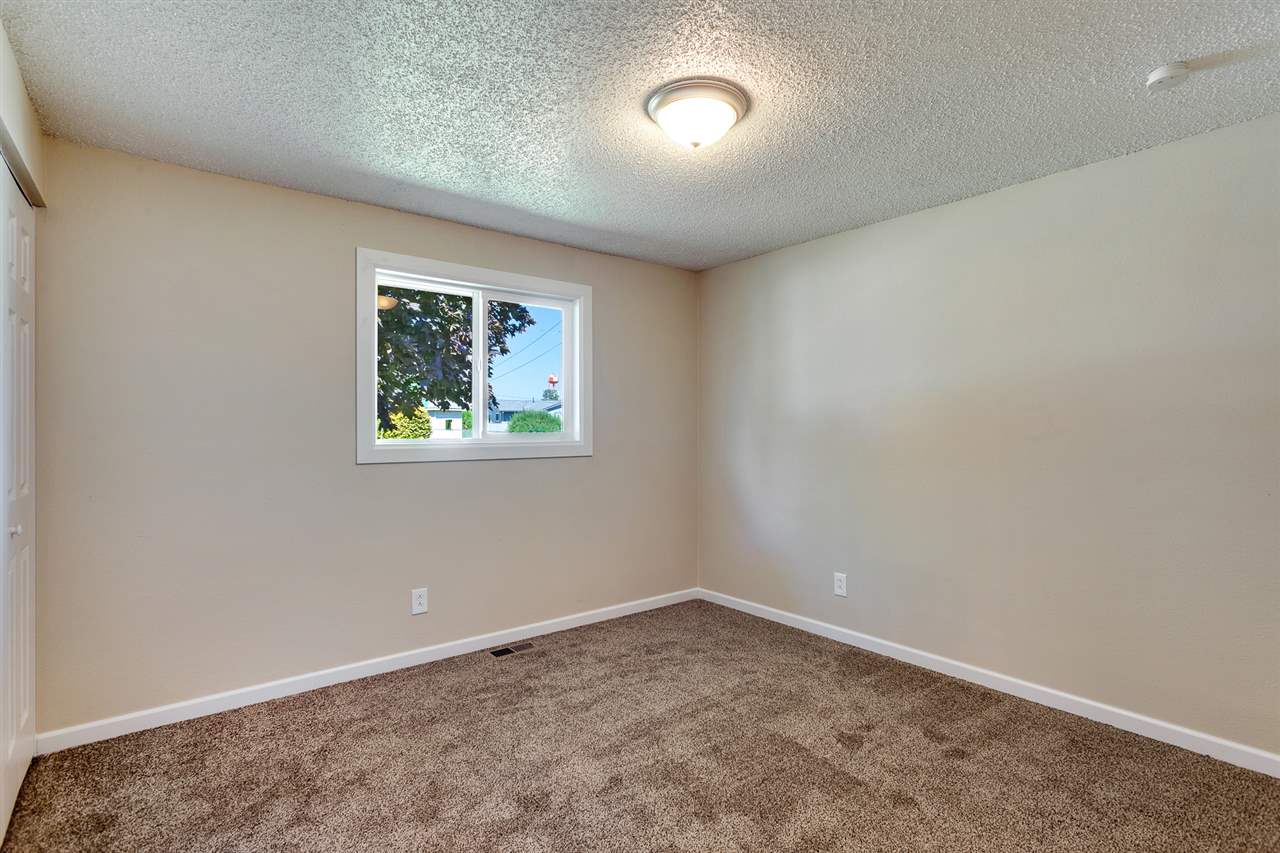 1404 North Best Road Spokane, WA 99216 - Photo 8 of 20 Gallery Image 8