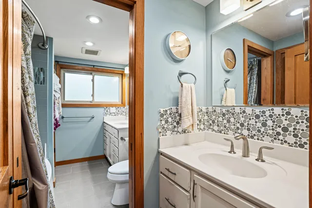 $674,900 | 8201 Fairmont Lane, Greendale, WI 53129