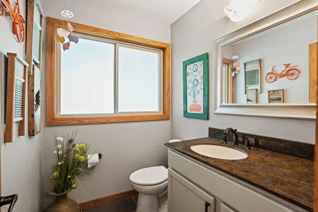 $674,900 | 8201 Fairmont Lane, Greendale, WI 53129