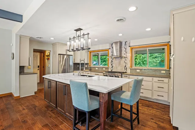 $674,900 | 8201 Fairmont Lane, Greendale, WI 53129