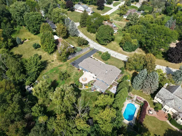 $674,900 | 8201 Fairmont Lane, Greendale, WI 53129