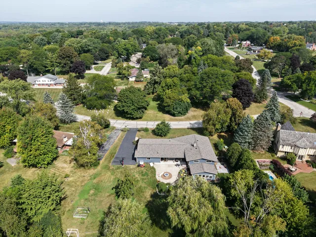 $674,900 | 8201 Fairmont Lane, Greendale, WI 53129