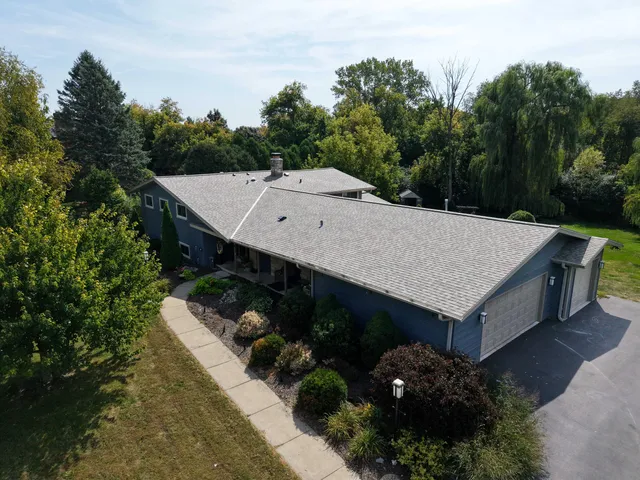 $674,900 | 8201 Fairmont Lane, Greendale, WI 53129