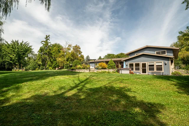 $674,900 | 8201 Fairmont Lane, Greendale, WI 53129