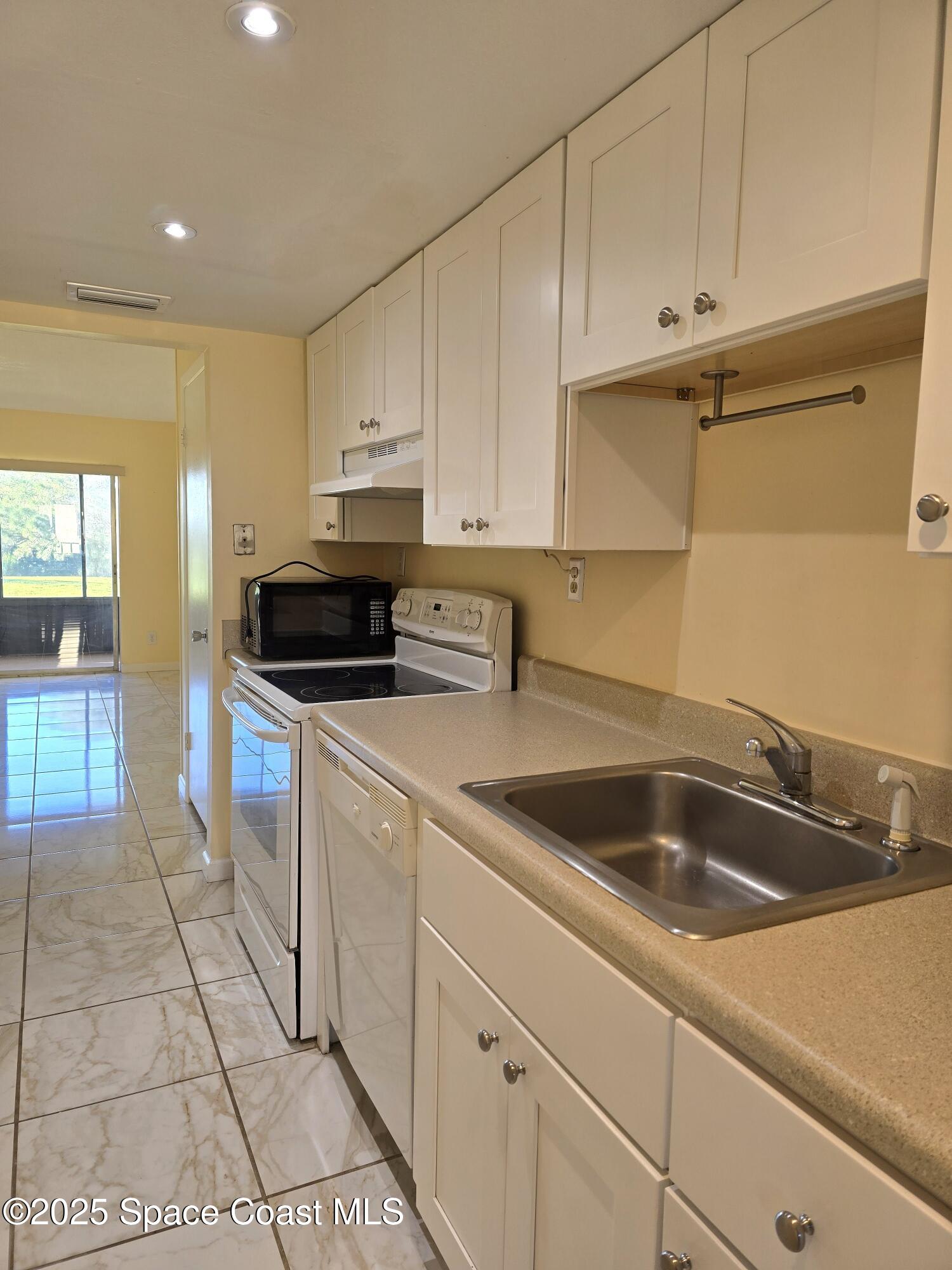 3680 Barna Avenue, Unit 212 Titusville, FL 32780 - Photo 10 of 40 1000018941