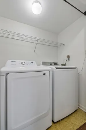 $2,600 | 219 Fairmont Court, Nashville, TN 37203