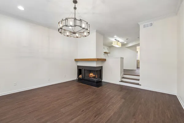 $2,600 | 219 Fairmont Court, Nashville, TN 37203
