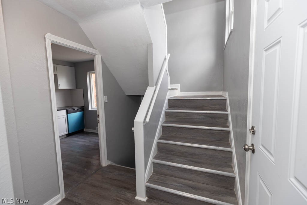 3596 Warren Road Cleveland, OH 44111 - Photo 12 of 27 Gallery Image 12