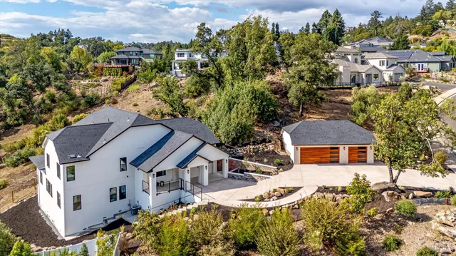 $1,900,000 | 3511 Hanover Place, Santa Rosa, CA 95404