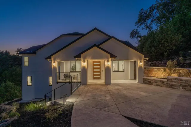 $1,900,000 | 3511 Hanover Place, Santa Rosa, CA 95404