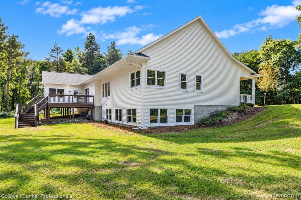 575 Lake George Road Oakland, MI 48363 - Photo 3 of 41 Gallery Image 3