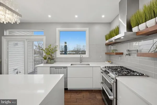 $979,900 | 1709 Fairleigh Court Northeast, Leesburg, VA 20176