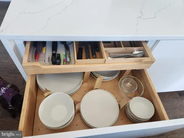 $979,900 | 1709 Fairleigh Court Northeast, Leesburg, VA 20176