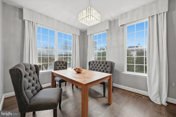 $979,900 | 1709 Fairleigh Court Northeast, Leesburg, VA 20176