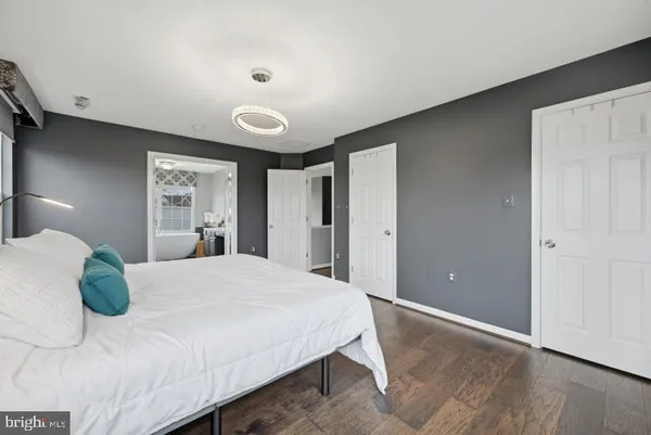 $979,900 | 1709 Fairleigh Court Northeast, Leesburg, VA 20176