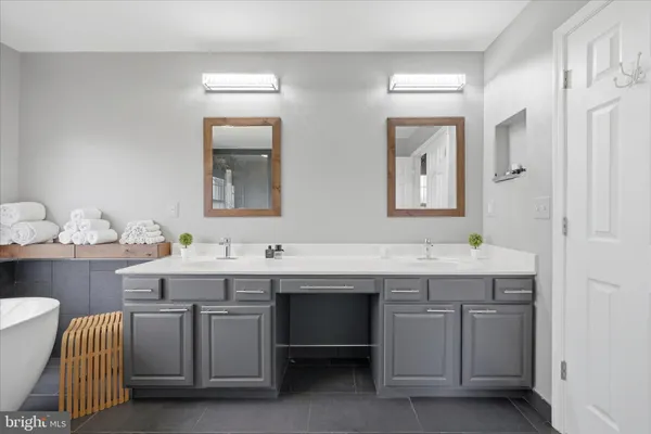 $979,900 | 1709 Fairleigh Court Northeast, Leesburg, VA 20176
