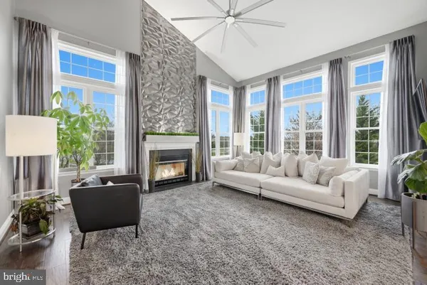 $979,900 | 1709 Fairleigh Court Northeast, Leesburg, VA 20176