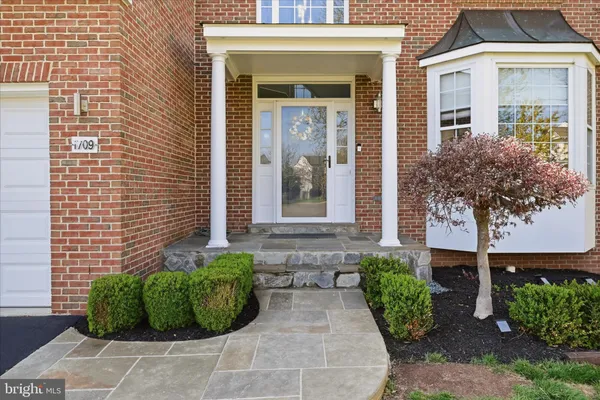 $979,900 | 1709 Fairleigh Court Northeast, Leesburg, VA 20176