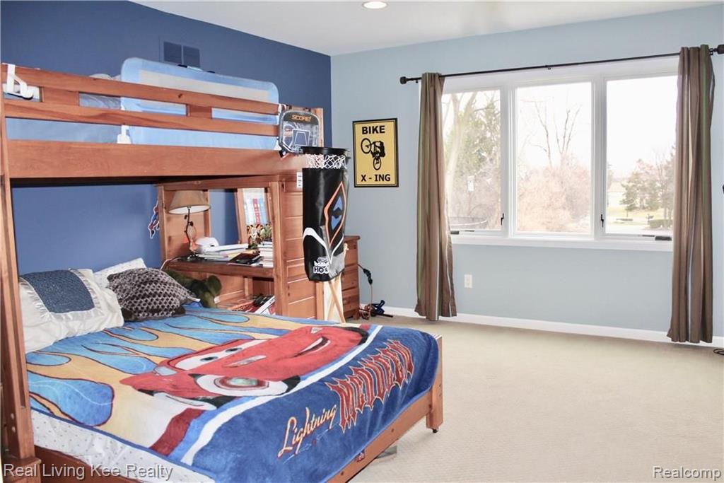 5879 Murfield Drive Rochester, MI 48306 - Photo 27 of 37
