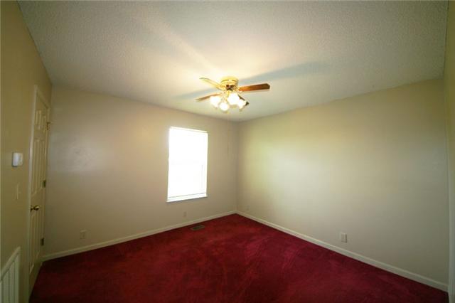 3458 Leanna Road Murfreesboro, TN 37129 - Photo 4 of 20 LARGE BEDROOM WITH WALK IN CLOSET IN THE IN-LAW SUITE - 3458 LEANNA ROAD, MURFREESBORO, TN 37129