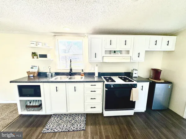 $245,000 | 37088 East White Tail Drive, Frankford, DE 19945