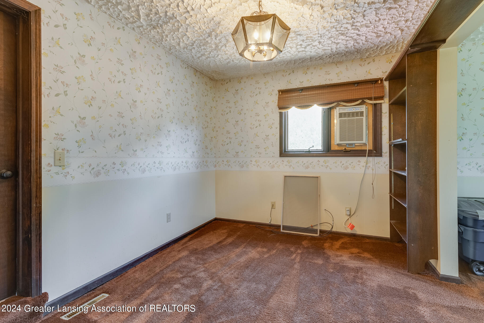 5510 Meridian Road Haslett, MI 48840 - Photo 27 of 93 5510_Meridian_BROCK-79