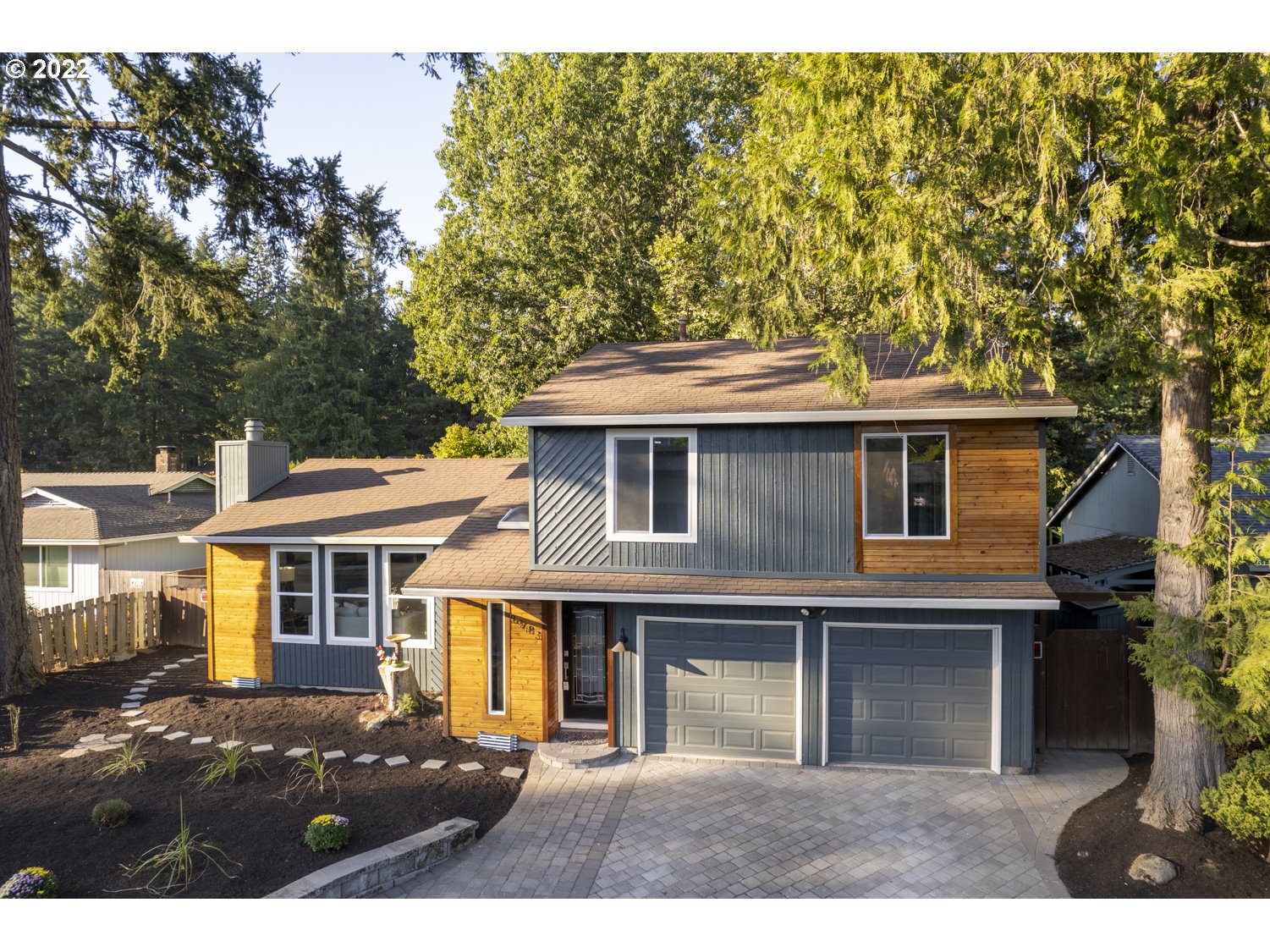 8983 Southwest Arapaho Road Tualatin, OR 97062 - Photo 1 of 31 Gallery Image 1
