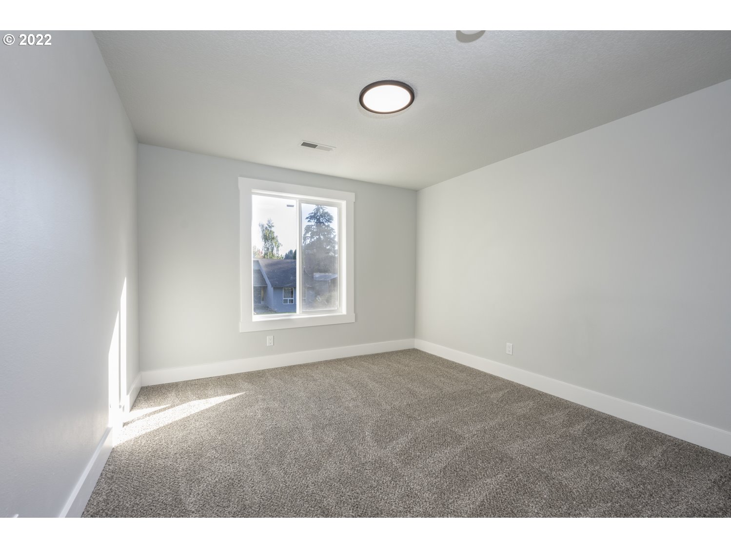 8983 Southwest Arapaho Road Tualatin, OR 97062 - Photo 20 of 31 Gallery Image 20