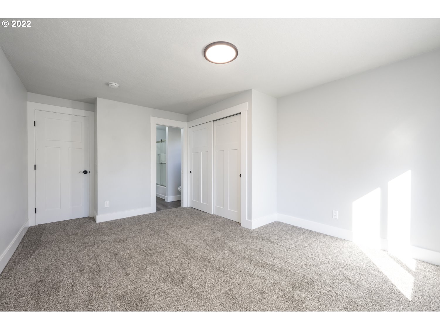 8983 Southwest Arapaho Road Tualatin, OR 97062 - Photo 22 of 31 Gallery Image 22