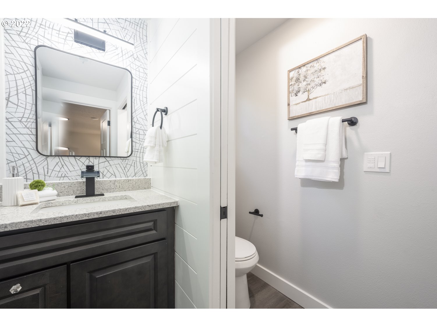 8983 Southwest Arapaho Road Tualatin, OR 97062 - Photo 26 of 31 Gallery Image 26