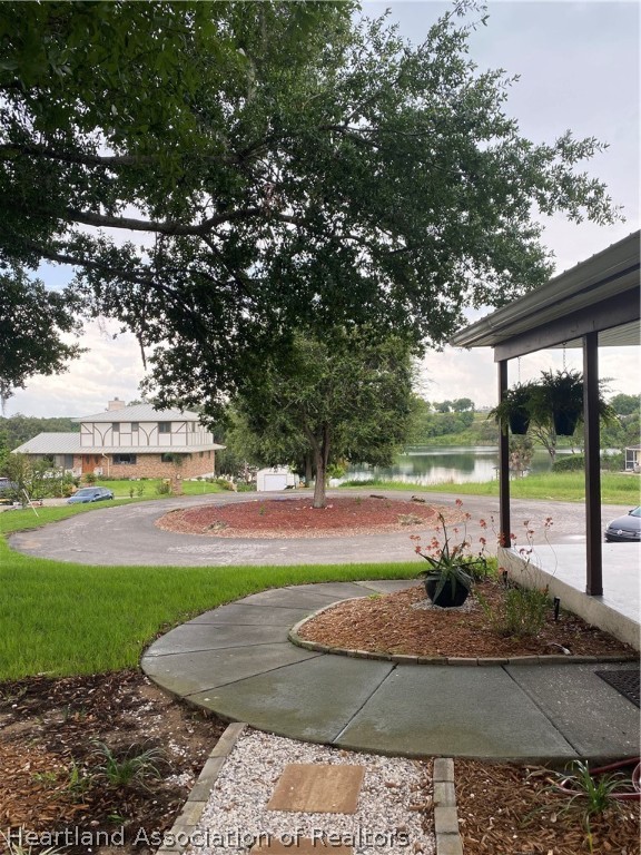 15 Victory Way Lake Placid, FL 33852 - Photo 35 of 36 a view of a volley ball court