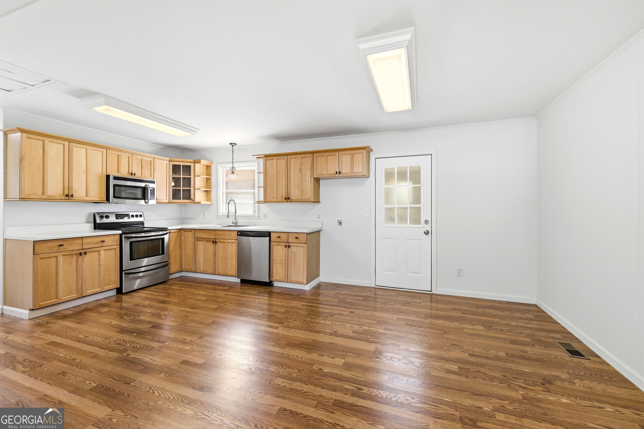 162 Orchard Circle Commerce, GA 30529 - Photo 16 of 53