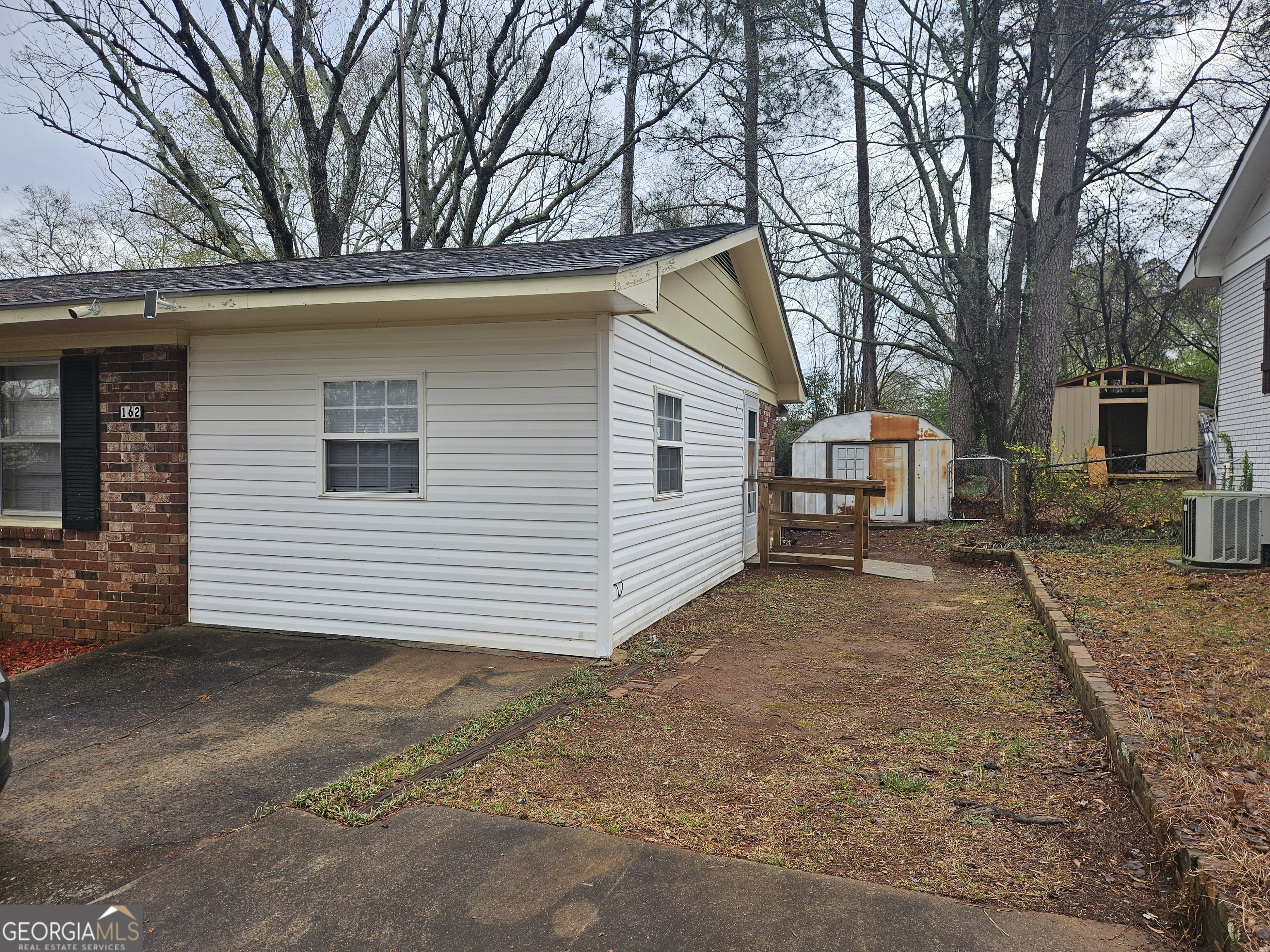 162 Orchard Circle Commerce, GA 30529 - Photo 40 of 53