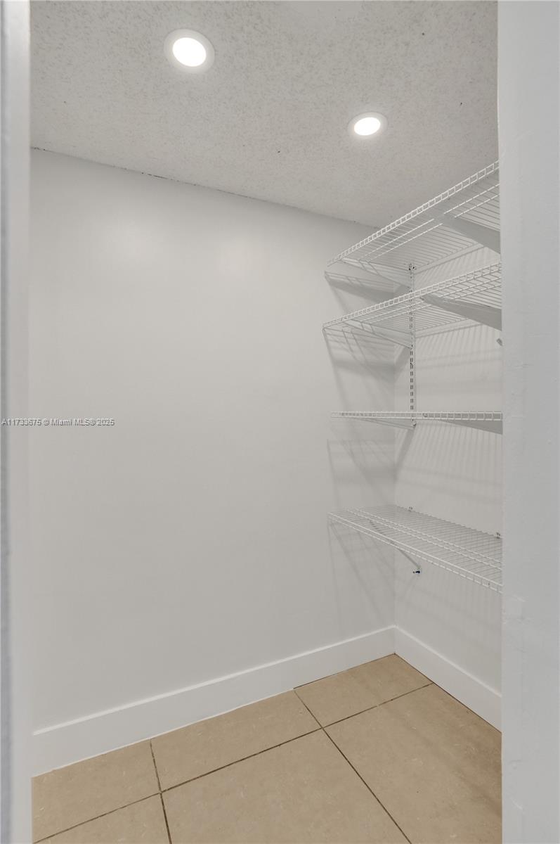 850 North Miami Avenue, Unit W1810 Miami, FL 33136 - Photo 14 of 31 a view of a room