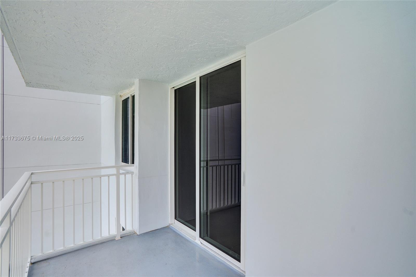850 North Miami Avenue, Unit W1810 Miami, FL 33136 - Photo 17 of 31 a view of empty room