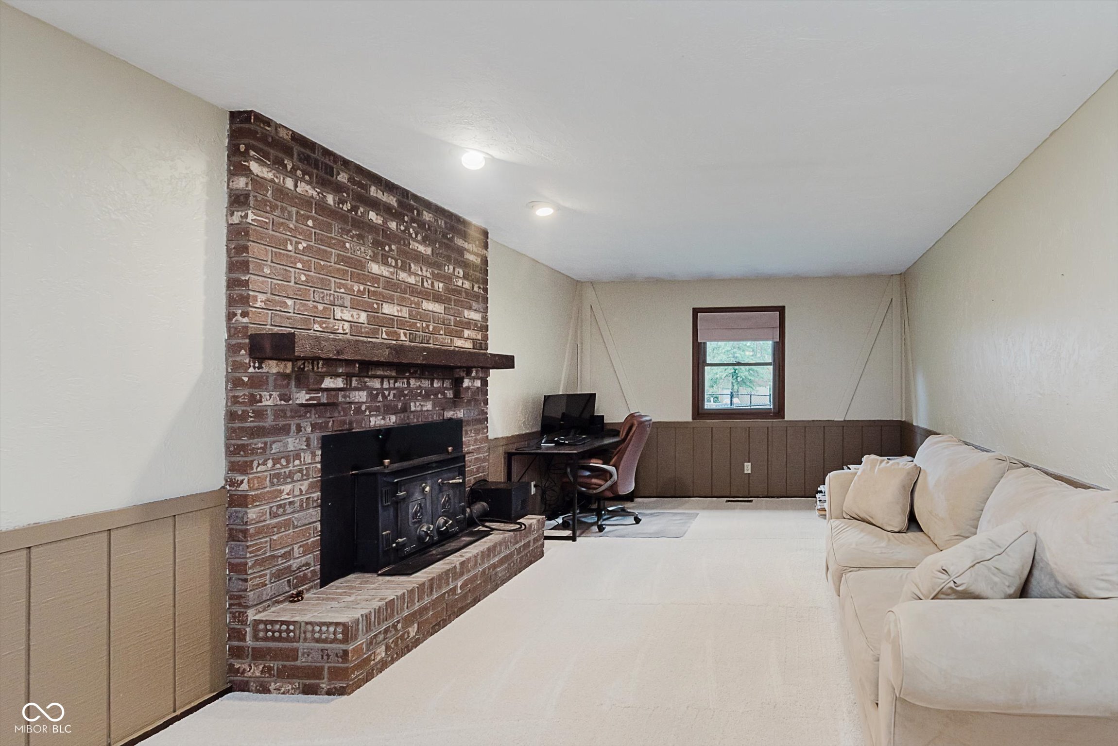 2404 Postmaster Lane Greenfield, IN 46140 - Photo 12 of 29