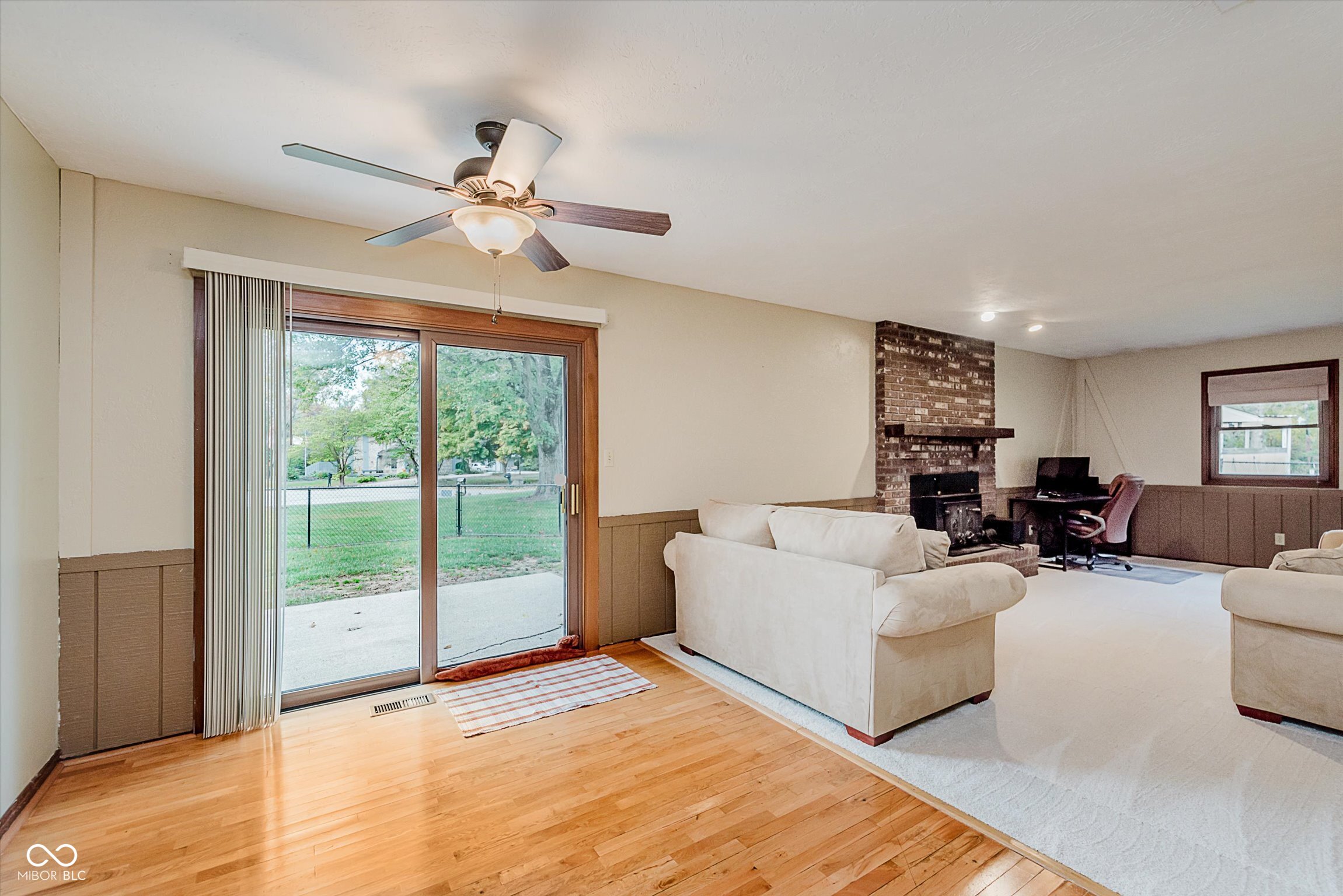 2404 Postmaster Lane Greenfield, IN 46140 - Photo 10 of 29