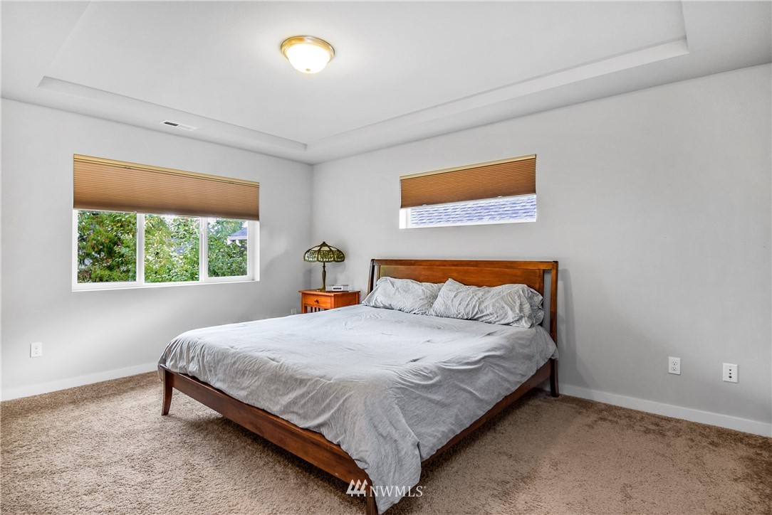 33 159th Street Southeast Bothell, WA 98012 - Photo 12 of 31