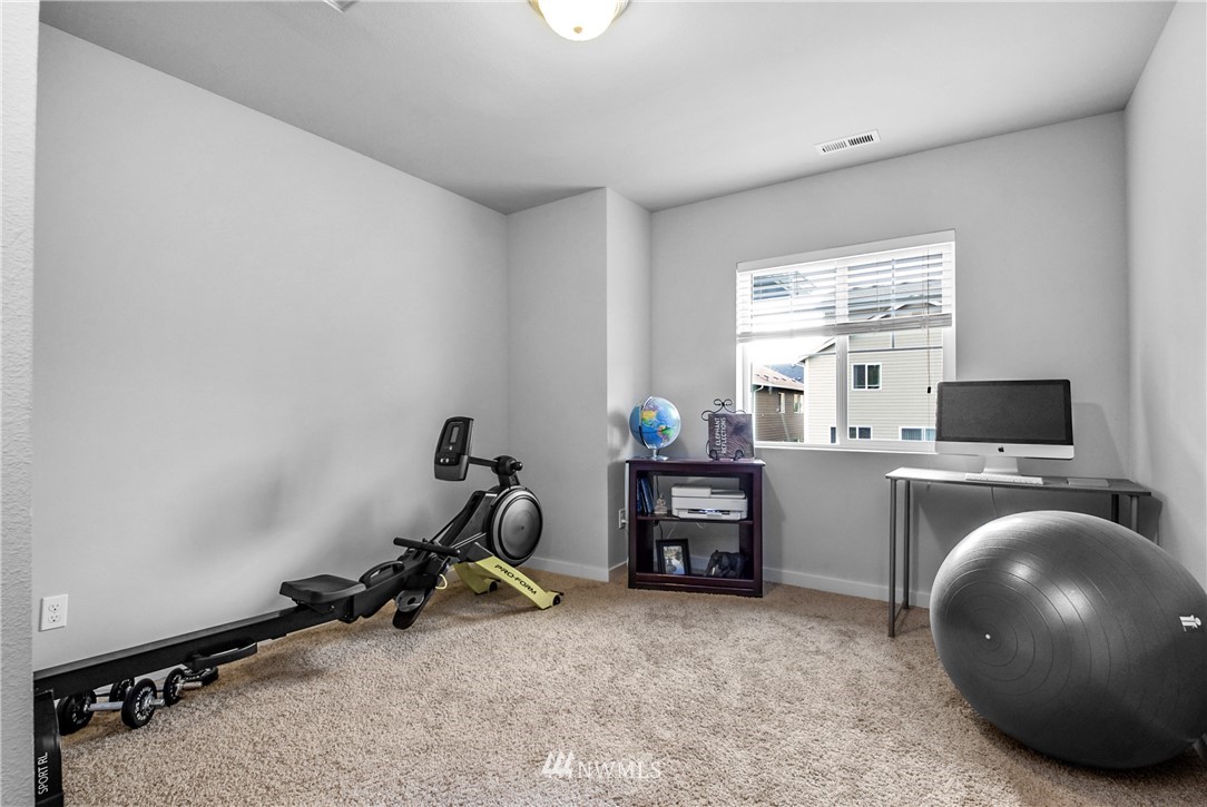 33 159th Street Southeast Bothell, WA 98012 - Photo 19 of 31