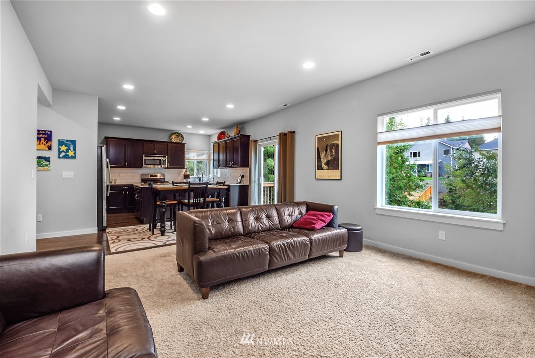 33 159th Street Southeast Bothell, WA 98012 - Photo 9 of 31